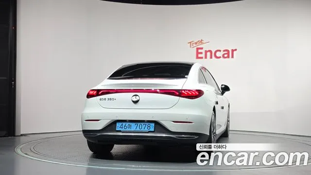 Mercedes-Benz EQE — Фото автомобиля 4