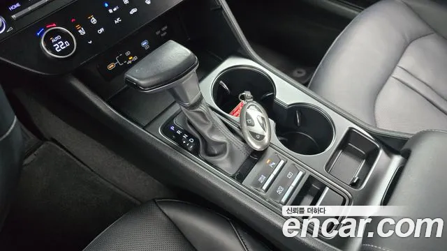 Hyundai Sonata Sonata Edge(DN8) 2.0 LPG(Для проката) — Фото автомобиля 9