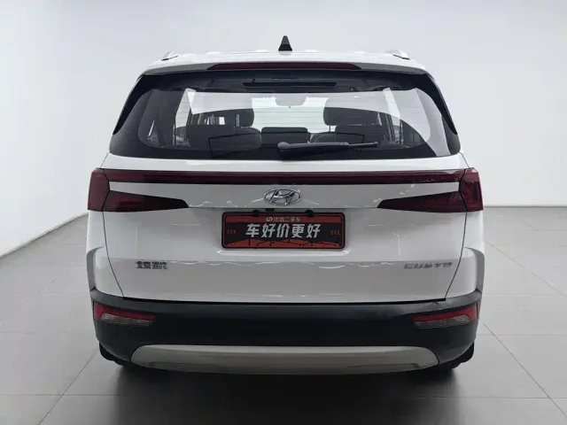 Hyundai Custo — Фото автомобиля 4