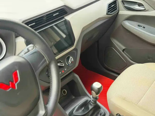 Wuling Hongguang — Фото автомобиля 12