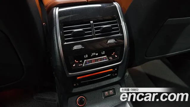 BMW X7 — Фото автомобиля 27