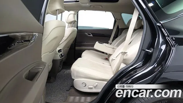 Genesis GV80 — Фото автомобиля 17