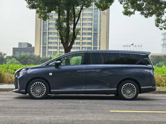 Arcfox Wendao V9 — Фото автомобиля 6
