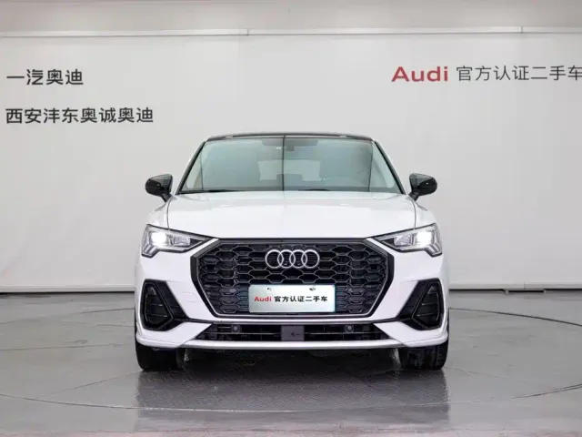 Audi Q3 Sportback — Фото автомобиля 2