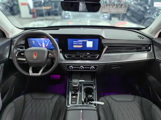 Hongqi HS5 — Фото автомобиля 6