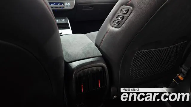 Hyundai Kona Kona (SX2) Бензин 1.6 Turbo 4WD — Фото автомобиля 24