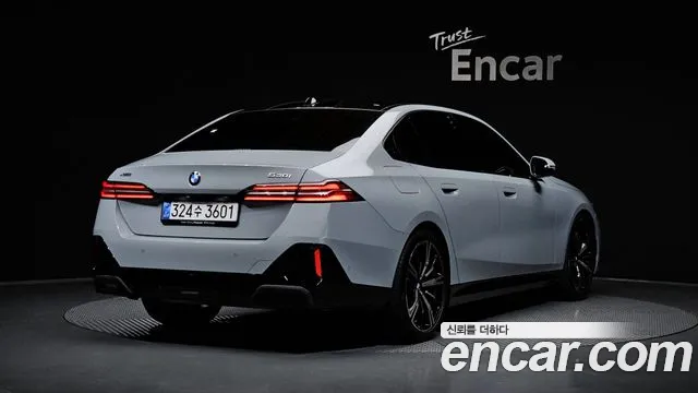 BMW 5-Series 5 серия (G60) 530i xDrive M Sport — Фото автомобиля 2