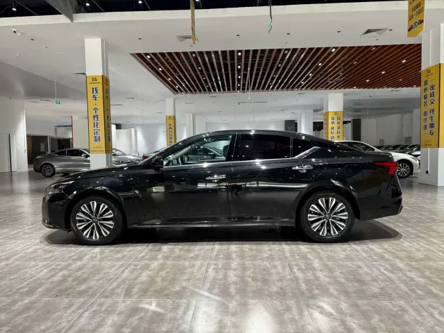 Nissan Teana — Фото автомобиля 8