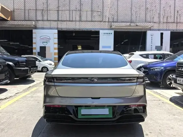 Dongfeng eπ 007 — Фото автомобиля 8