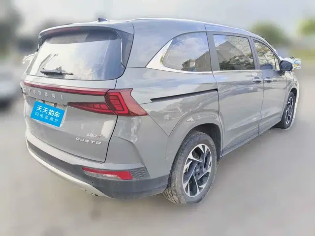 Hyundai Custo — Фото автомобиля 2