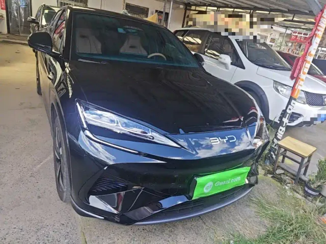 BYD Sealion 07 EV — Фото автомобиля 2