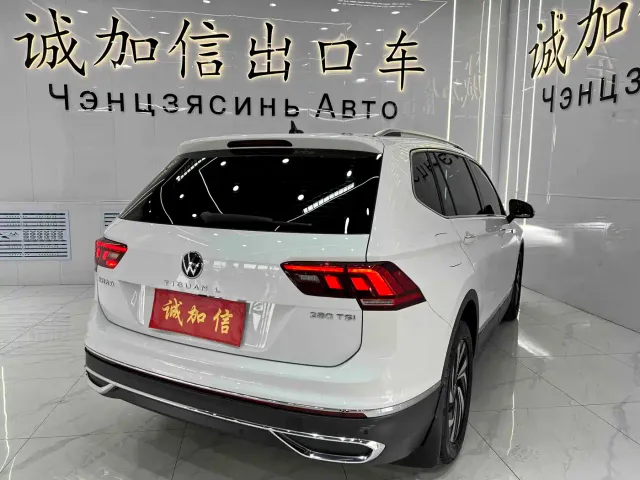 Volkswagen Tiguan L — Фото автомобиля 6