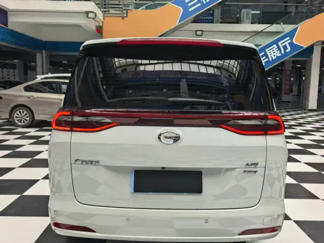 GAC Trumpchi M6 — Фото автомобиля 17