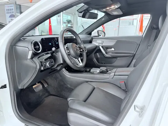 Mercedes-Benz A-Class — Фото автомобиля 4