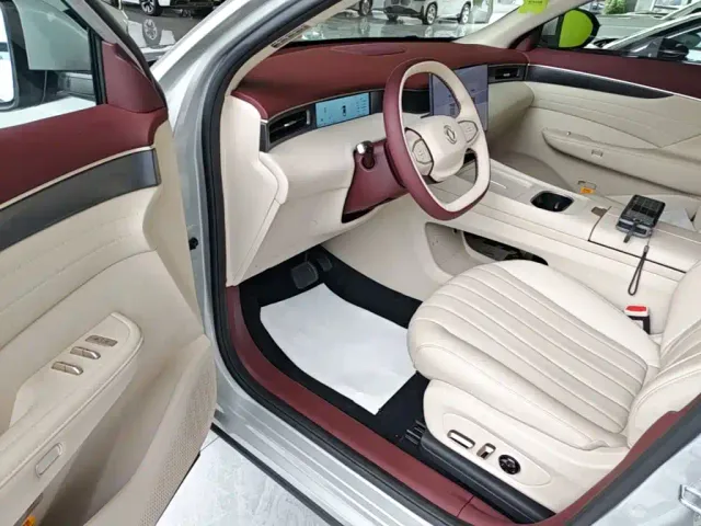 Dongfeng Aeolus L8 — Фото автомобиля 15