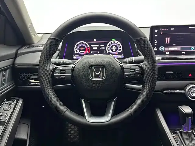 Honda Accord — Фото автомобиля 12