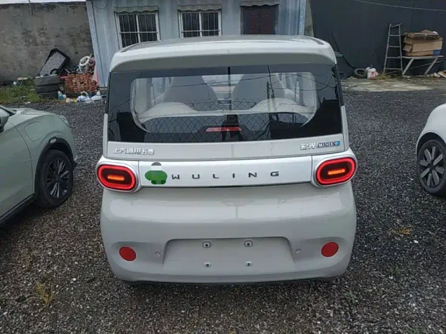 Wuling Hongguang Mini EV — Фото автомобиля 5
