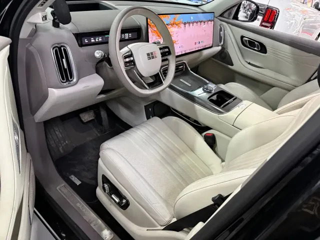 Geely Galaxy M9 — Фото автомобиля 3
