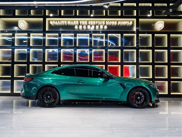 BMW M4 — Фото автомобиля 7