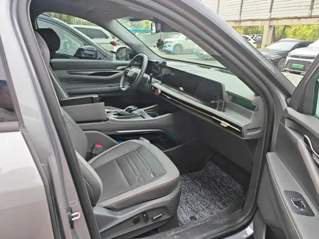 Ford Edge — Фото автомобиля 8