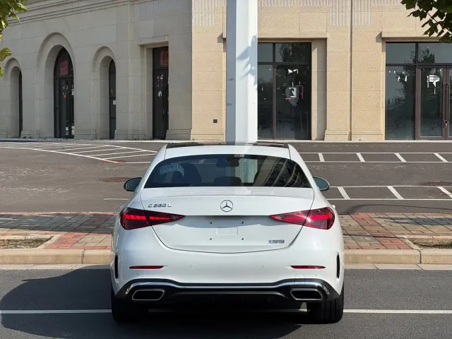 Mercedes-Benz C-Class — Фото автомобиля 15
