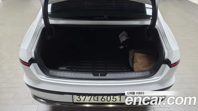 Hyundai Grandeur GN7 — Фото автомобиля 23