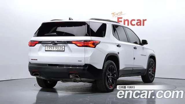 Chevrolet Traverse — Фото автомобиля 2