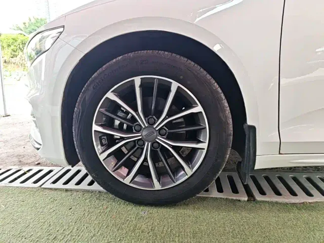 Geely Xingrui — Фото автомобиля 22