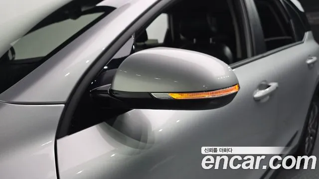 Kia Niro Niro Plus Air — Фото автомобиля 30