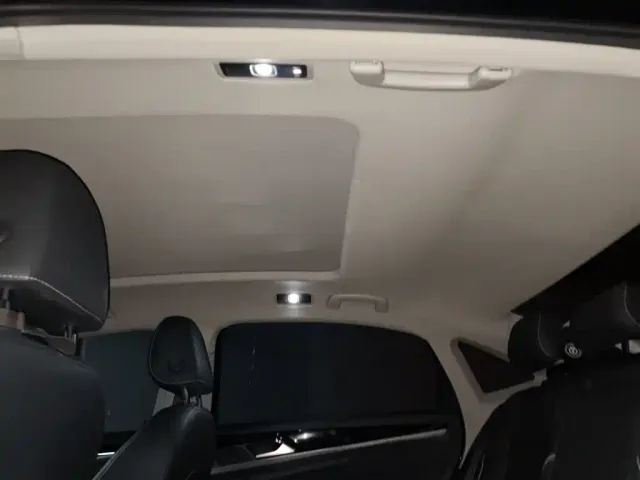 Volkswagen Passat — Фото автомобиля 14