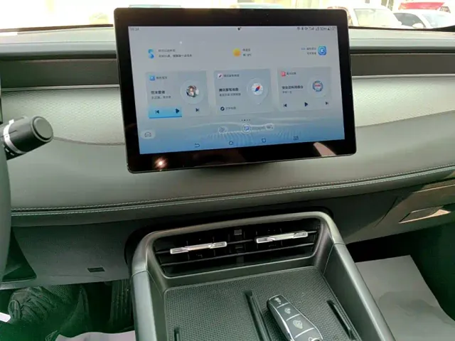 BYD Qin PLUS — Фото автомобиля 12