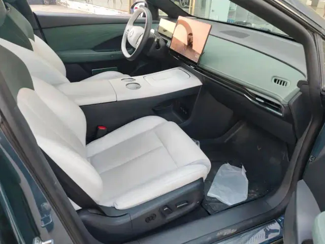 Nissan N7 — Фото автомобиля 8