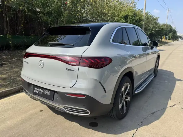Mercedes-Benz EQE SUV — Фото автомобиля 4