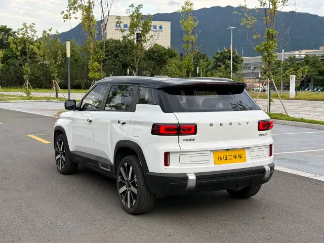 Geely ICON — Фото автомобиля 18
