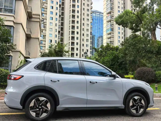 Geely Galaxy E5 — Фото автомобиля 14
