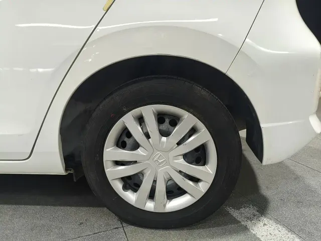 Honda Fit — Фото автомобиля 15