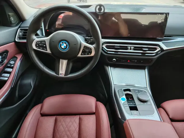 BMW i3 — Фото автомобиля 8
