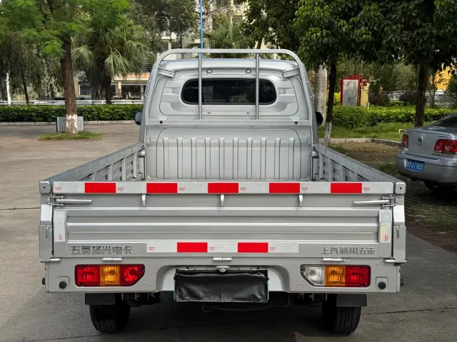 Wuling Yangguang Electric Truck — Фото автомобиля 6