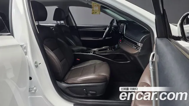 Hyundai Grandeur Новый Grandeur IG — Фото автомобиля 11