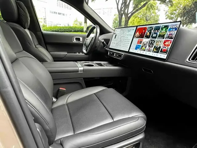 Li Auto L9 — Фото автомобиля 15