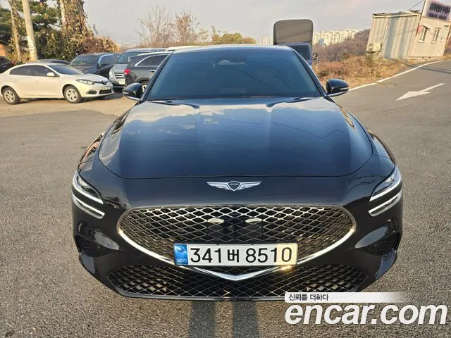 Genesis G70 Новый G70 Бензин 2.5T 4WD — Фото автомобиля 2