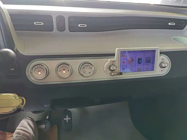 Wuling Hongguang Mini EV — Фото автомобиля 12