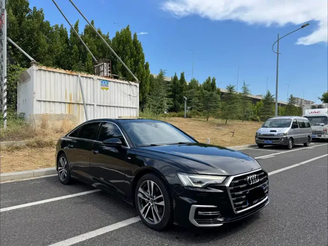 Audi A6L — Фото автомобиля 3