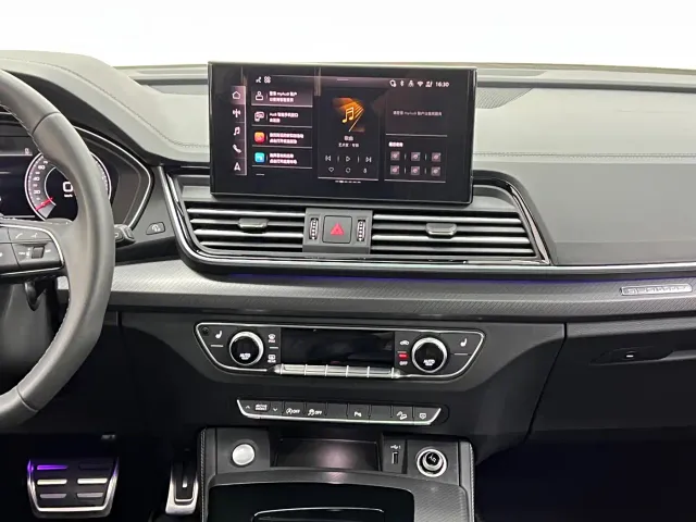 Audi Q5L — Фото автомобиля 14