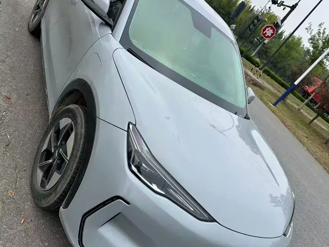 Geely Galaxy E5 — Фото автомобиля 3