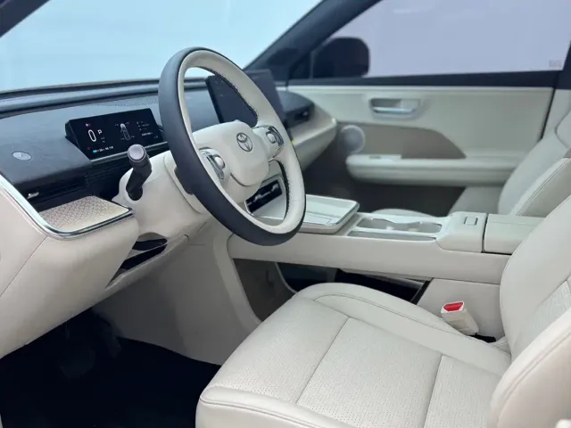 Toyota BoZhi 3X — Фото автомобиля 9