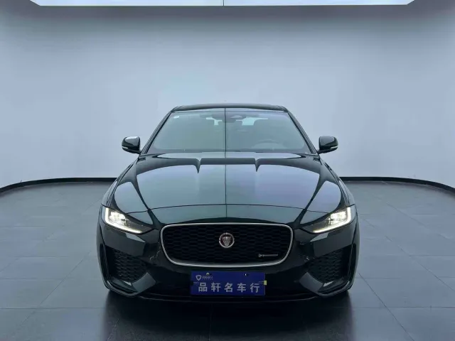 Jaguar XEL — Фото автомобиля 4