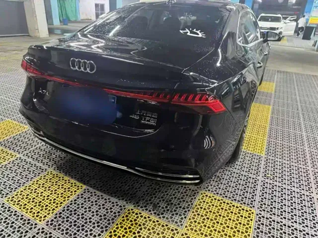 Audi A7L — Фото автомобиля 5