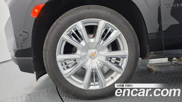 Chevrolet Tahoe — Фото автомобиля 5