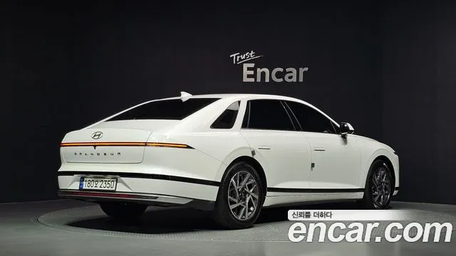 Hyundai Grandeur GN7 — Фото автомобиля 2